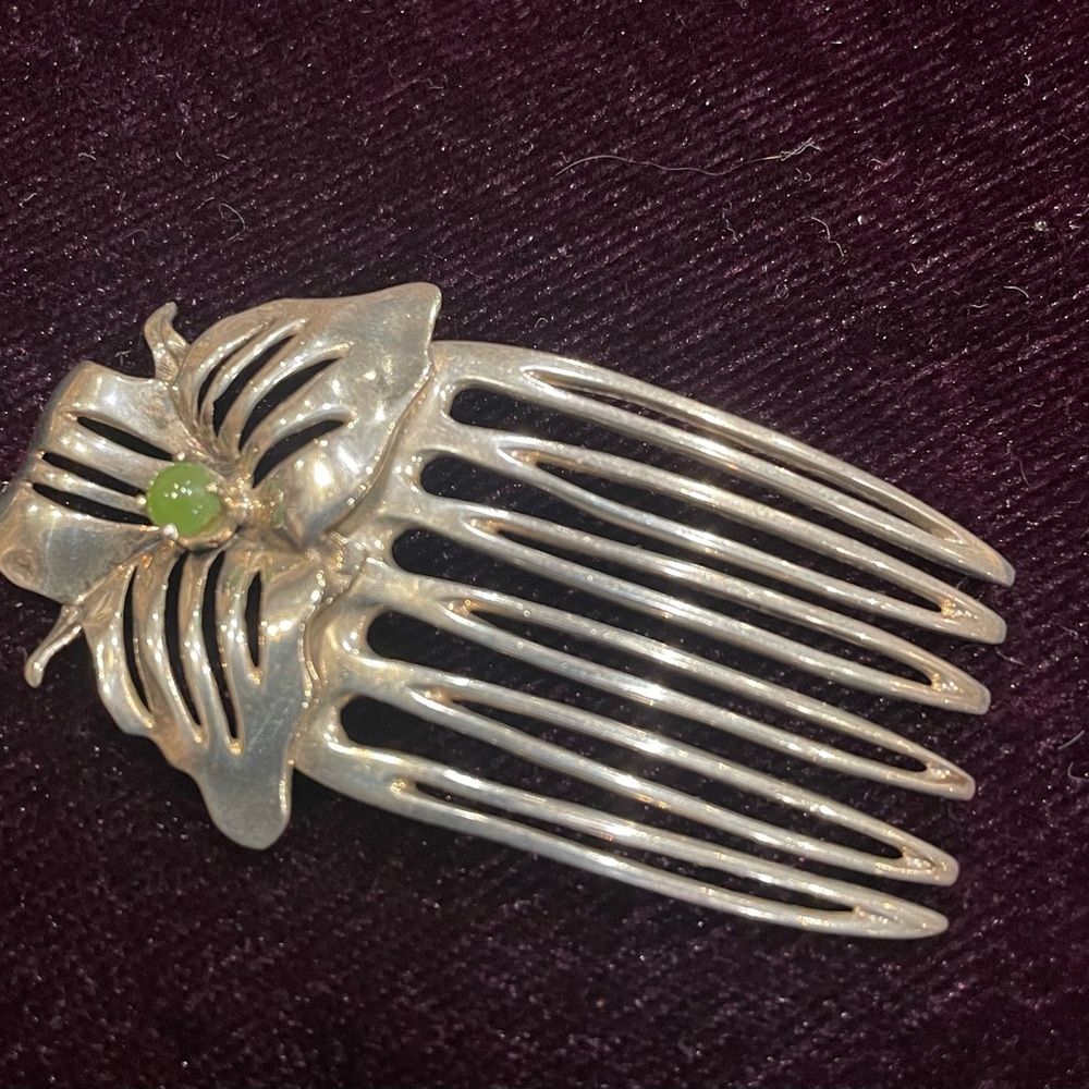 Sterling Silver 1940’s vintage Hair Comb with Green Accent